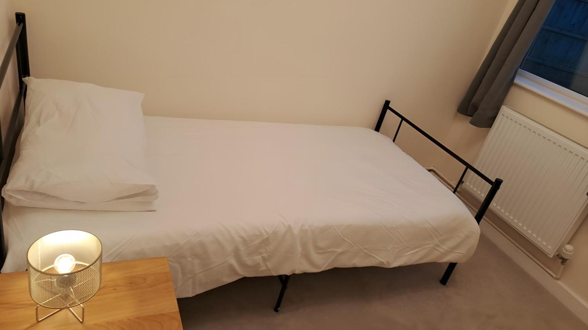 Beautiful 5 Bedroom Bungalow, Sleeps 7, In Калн Екстериор снимка